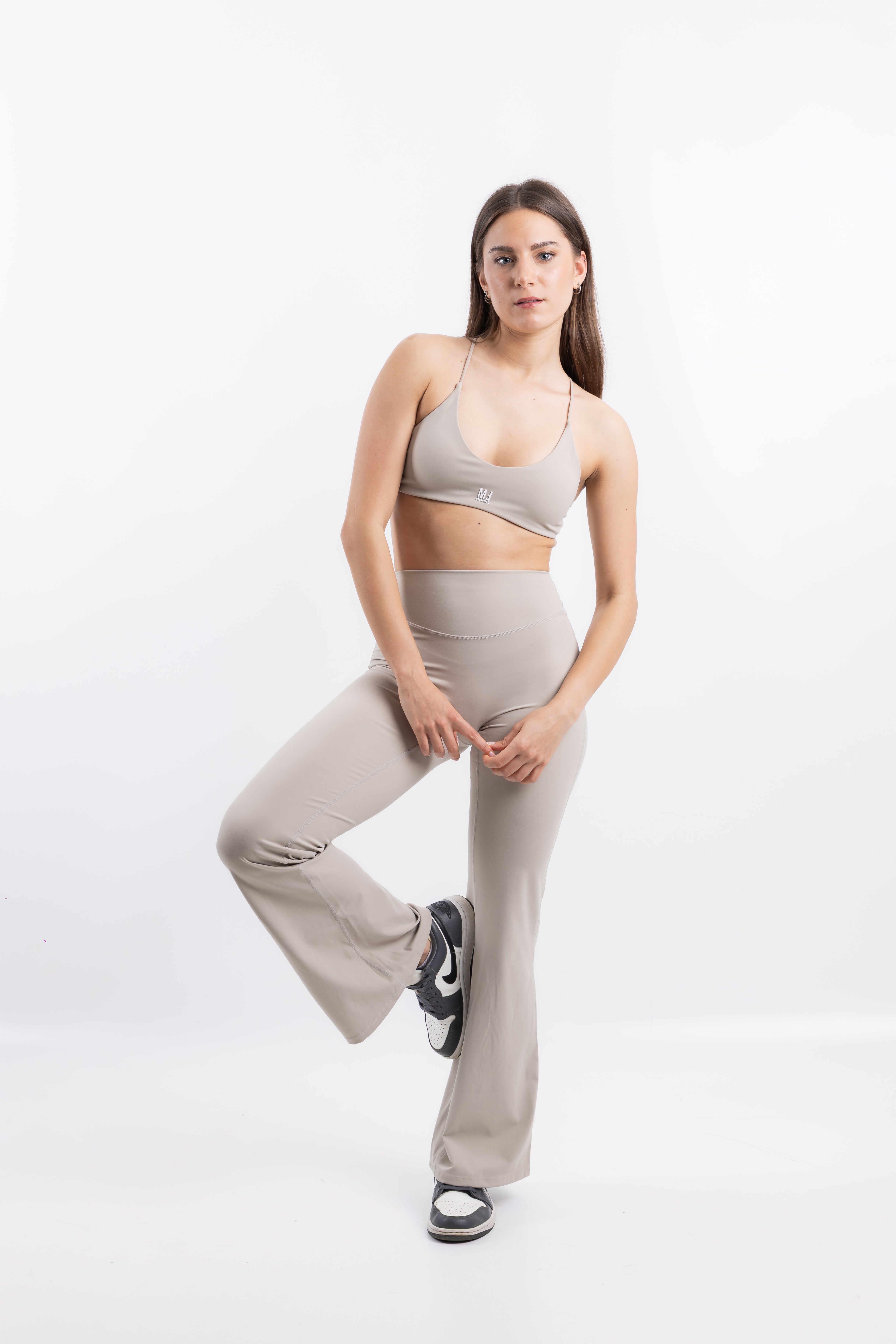 Lounge Flare
